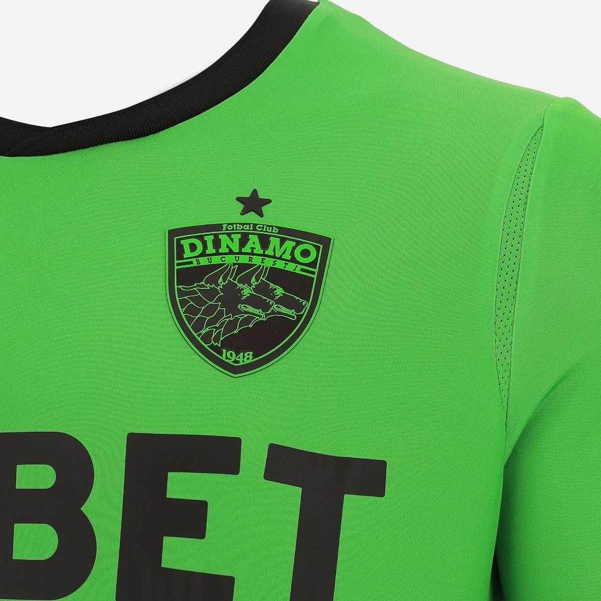 FC Dinamo Bucuresti 2020/21 Away Shirt 4 FC Dinamo Bucuresti 2020/21 Away Shirt - Image 4
