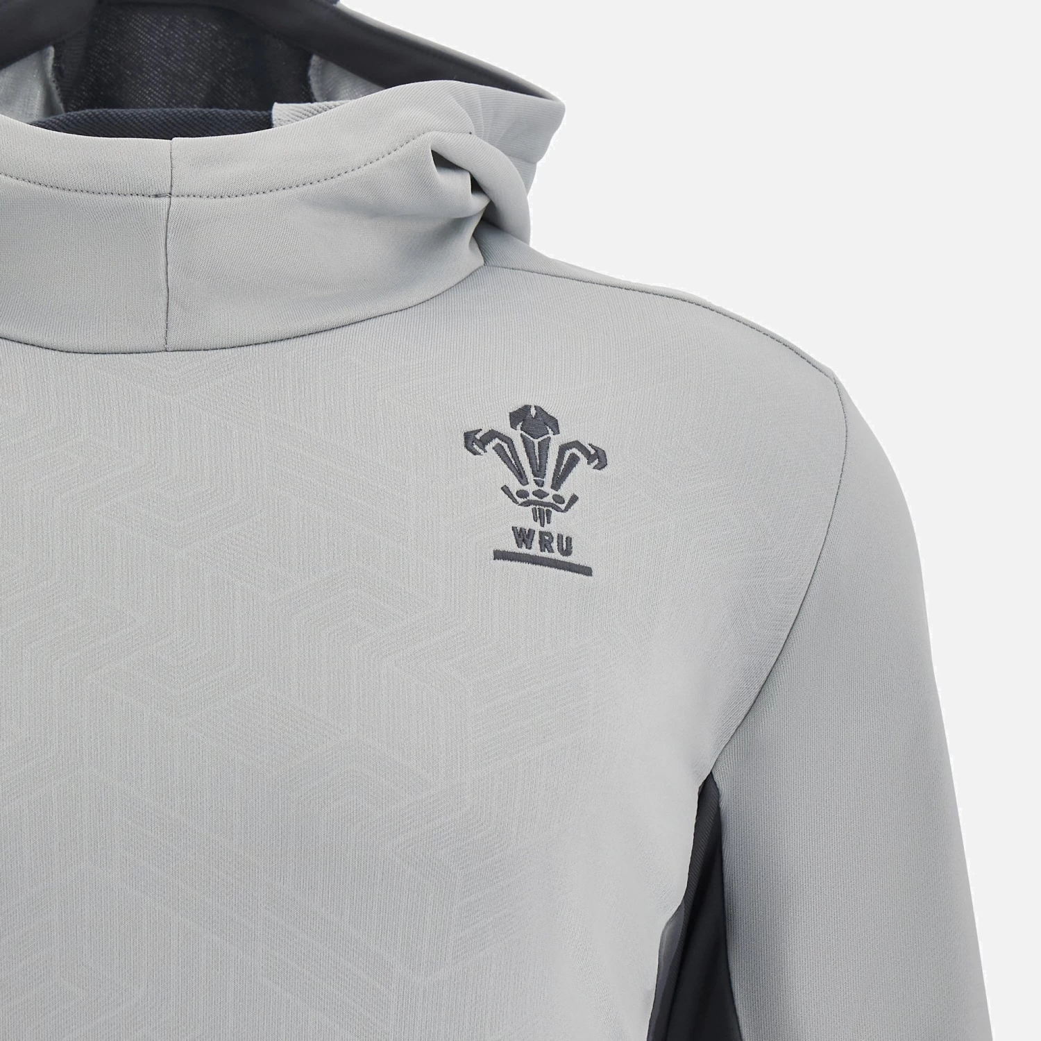 Welsh Rugby 2022/23 Junior Travel Hoody 3 Welsh Rugby 2022/23 Junior Travel Hoody - Image 3